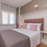 Kunfin Zadarvillas ビビニェ
