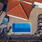 Kunfin Zadarvillas ビビニェ