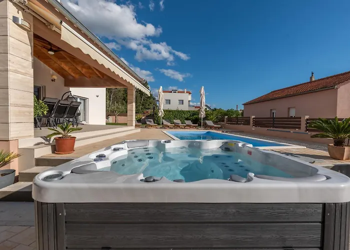 Вилла Kunfin Zadarvillas *