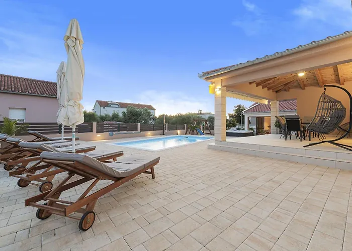 Вилла Kunfin Zadarvillas