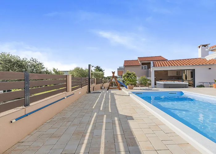 Вилла Kunfin Zadarvillas *
