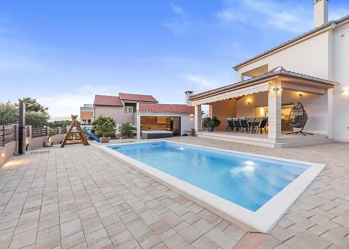 Вилла Kunfin Zadarvillas Бибинье