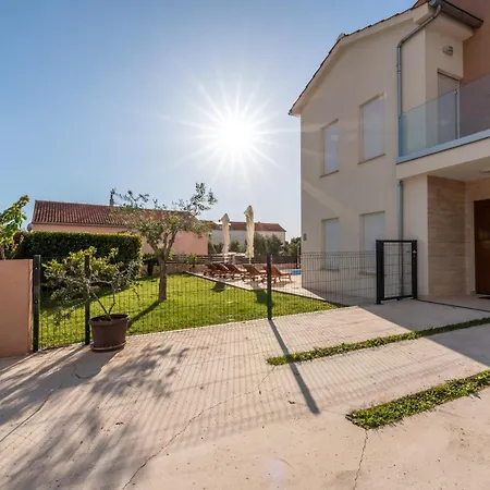 Kunfin Zadarvillas Villa